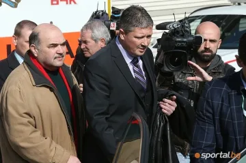 Боби Михайлов размаза Любо Пенев, взе 4-ти мандат /ОБНОВЕНА/