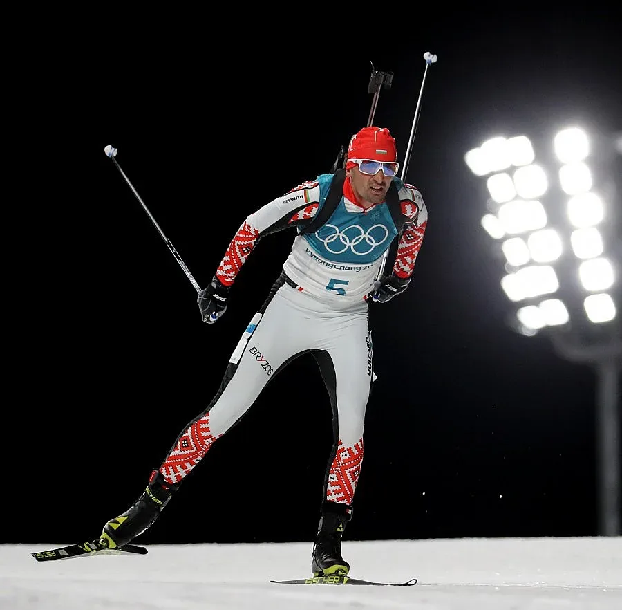 Асът Бьо спечели на 20 км в биатлона