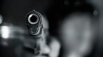 Откриха застреляни мъж и жена в кола в Пампорово