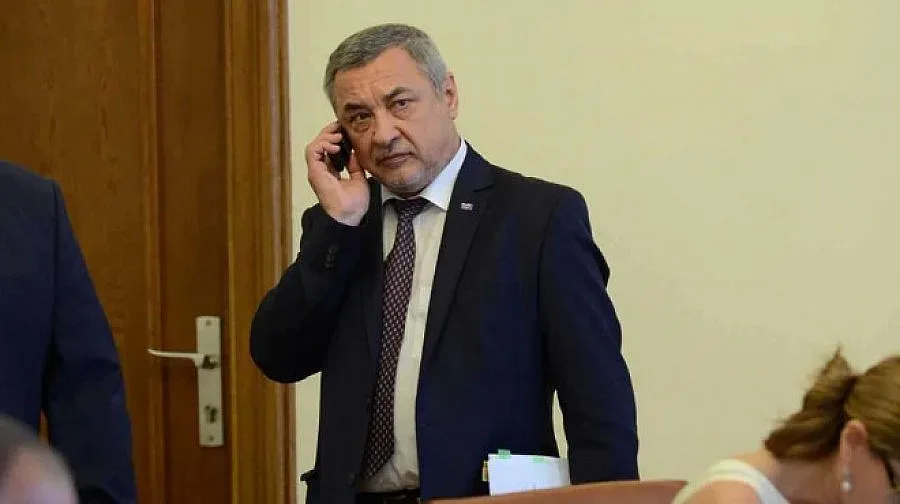 Валери Симеонов: Напрежението в ОП е болест на растежа