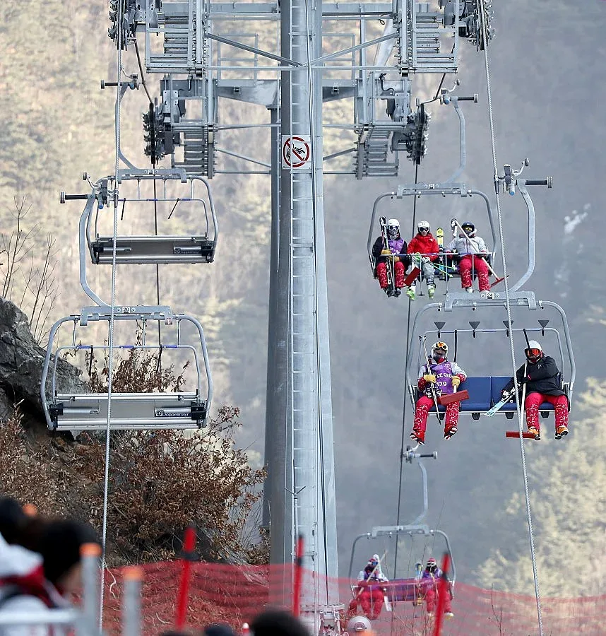 ОБЗОР: Ураган носи скиорките в ПьонгЧанг