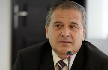 Електронното правителство ще даде кадри на бизнеса