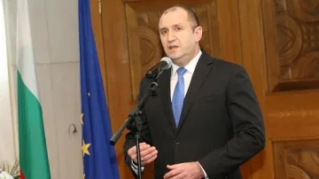 Румен Радев изпрати съболезнования на Путин за катастрофата 