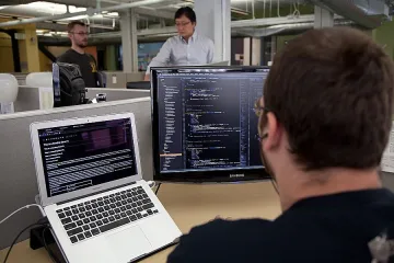 Българските програмисти в Топ 5 по познания