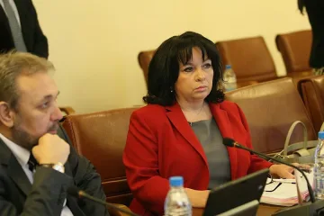 Нямаме становище от ЕК за договорите с американските централи