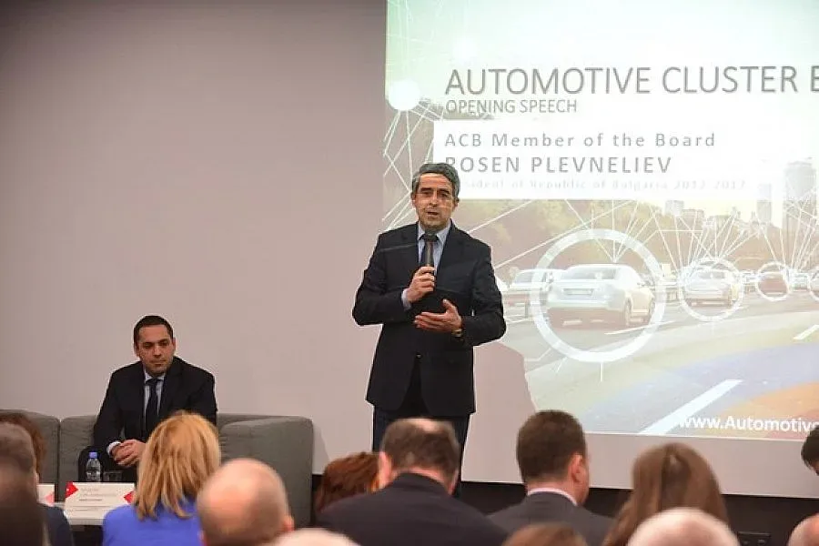 Каним Мерцедес и БМВ да правят коли у нас