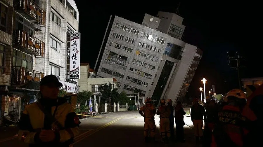 Четири жертви и стотици в неизвестност след страшния трус в Тайван