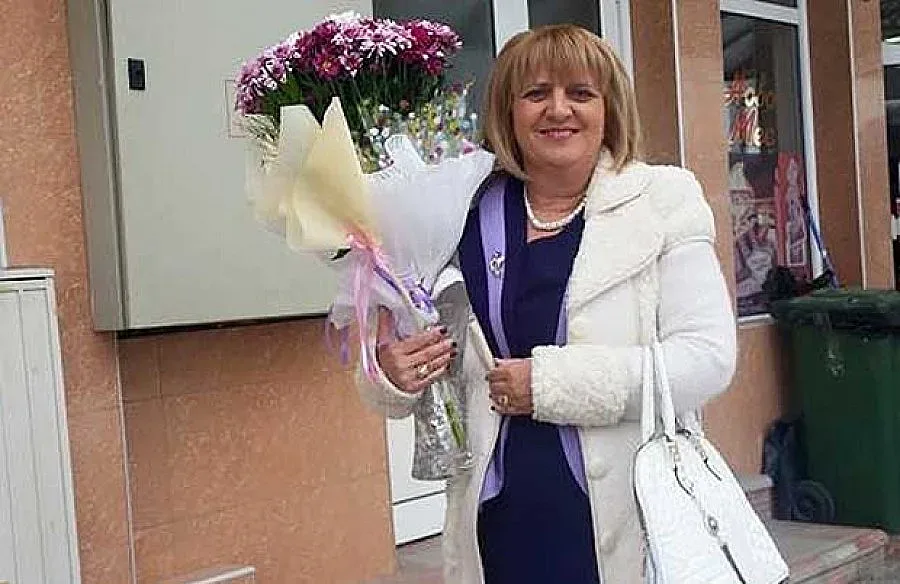 Съветничка дари 2421 лв. за болни деца