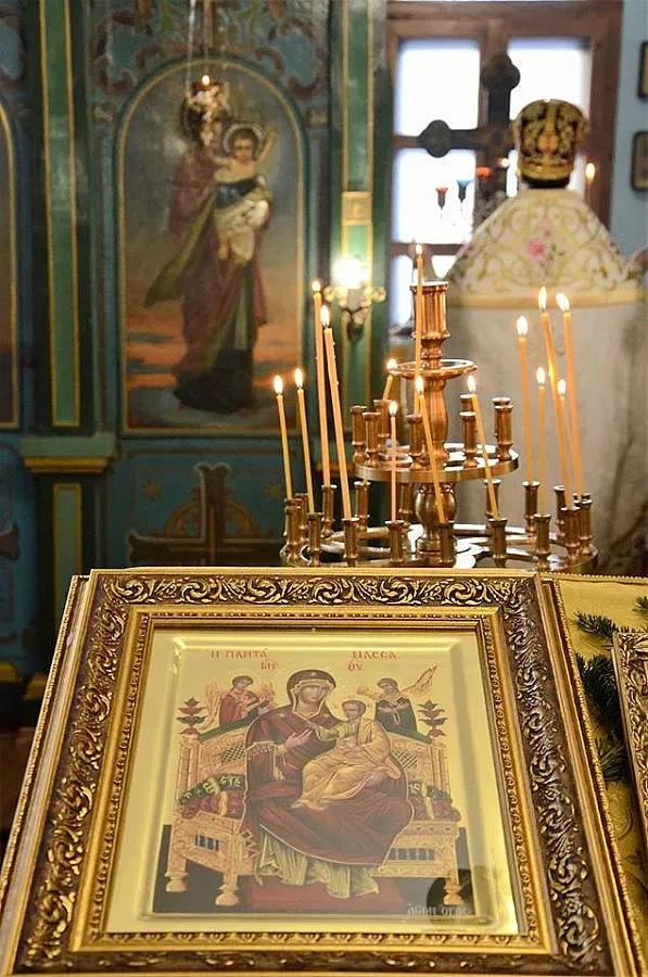 Молитви всеки петък пред „Всецарица"