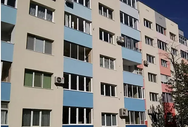 Започват дейностите за енергийна реконструкция на 18 блока в Казанлък