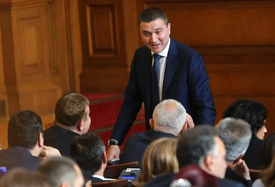 Владислав Горанов: Нужен е нов баланс в мерките към старите коли