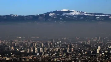 Топло и дъждовно