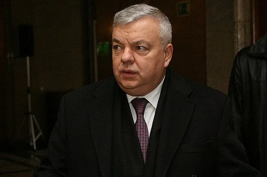 ОБЗОР: Шефът на НСО подаде оставка, става консул