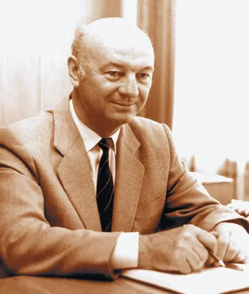 IN MEMORIAM: Проф. Станиш Бонев - новаторът в соца