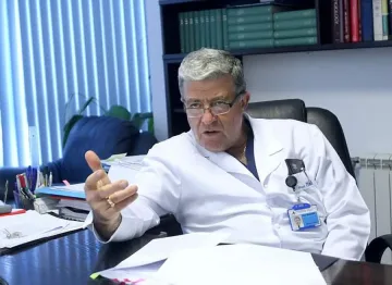 Проф. Генчо Начев спаси жена след уникална операция