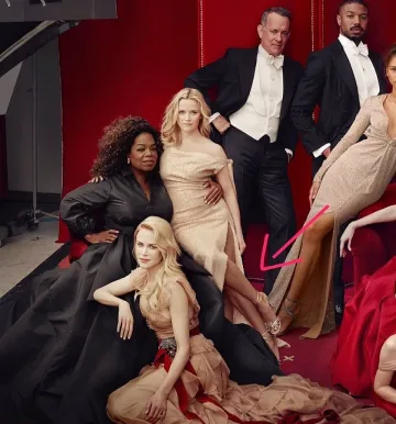 Гаф: Списание сложи допълнителен крак на Рийз Уидърспун