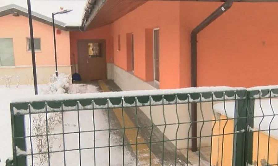 ОБЗОР: От октомври алармирали за кошмара в "Хризантема"