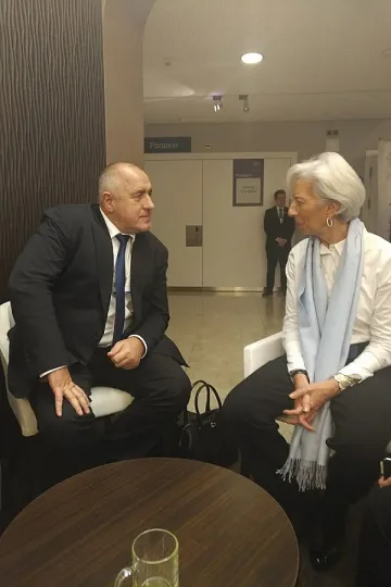 В ДАВОС: Шефката на МВФ се информира за българската икономика