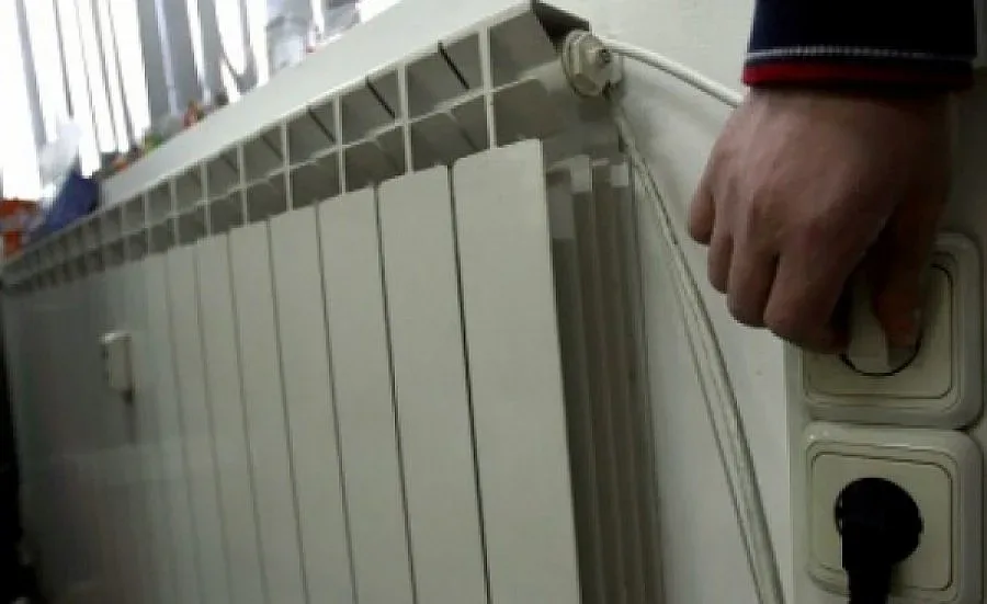 Студът не иска да си тръгва