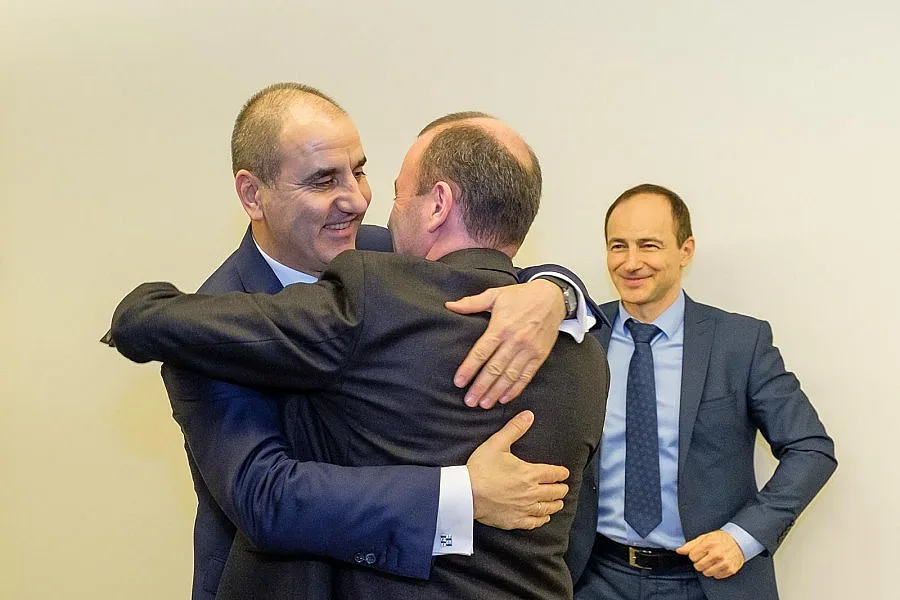 Цветанов обсъди приоритетите на председателството с Манфред Вебер