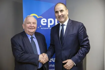 Жозеф Дол към Цветанов: Вотът на недоверие няма да мине