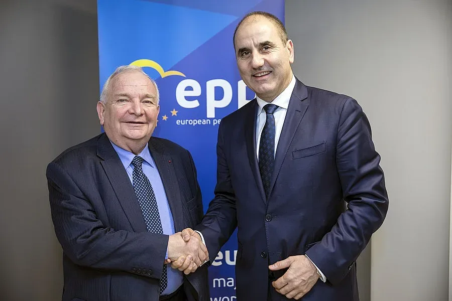 Жозеф Дол към Цветанов: Вотът на недоверие няма да мине