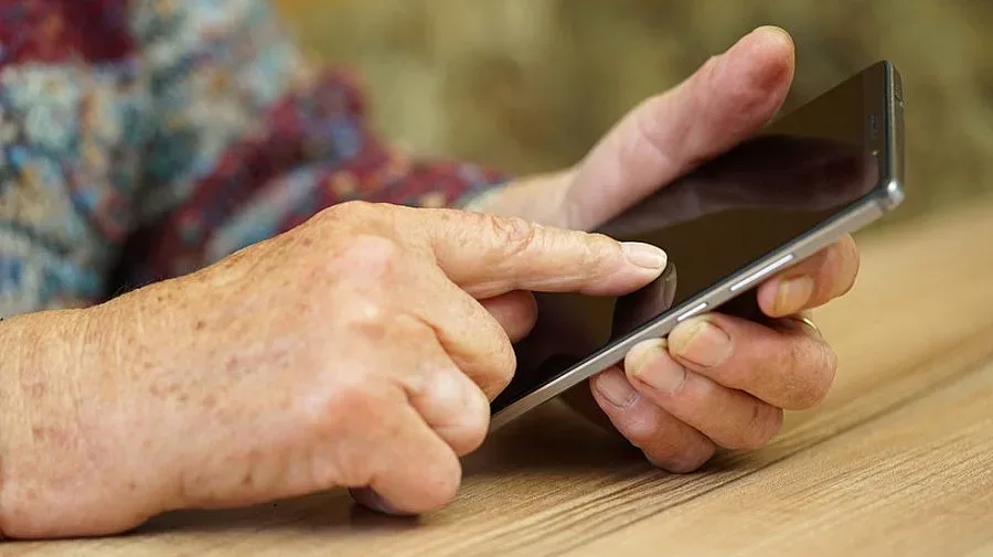 Нов вид телефонна измама напомпва сметката ни в пъти 