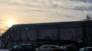 Изгоря заведение на паркинга на зала Фестивална