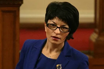 БСП заложи за вота на комични мотиви