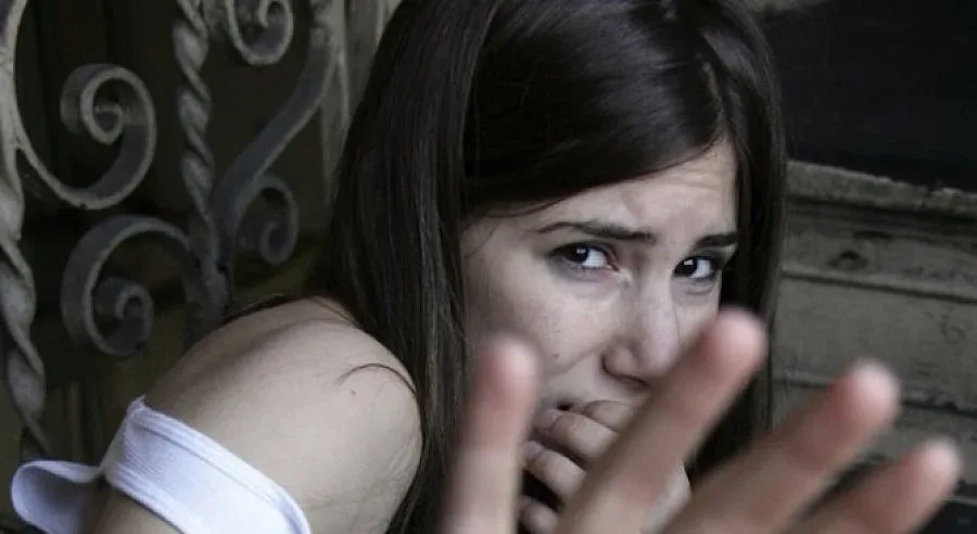 Българите против боя вкъщи и третия пол