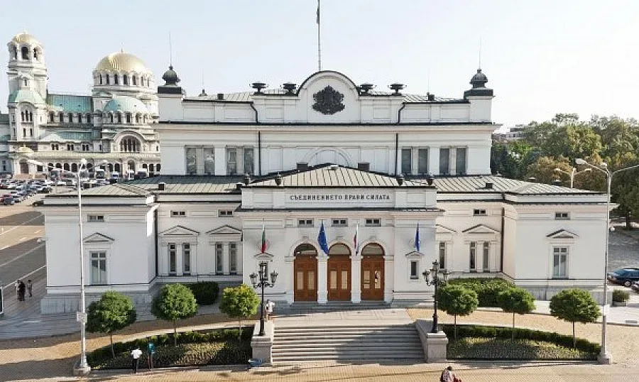 Отхвърлиха искането на БСП за проверка на санирането