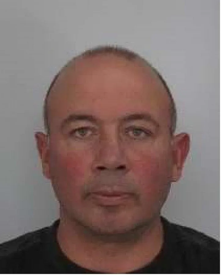 Издирват 52-годишен, намушкал жена с нож