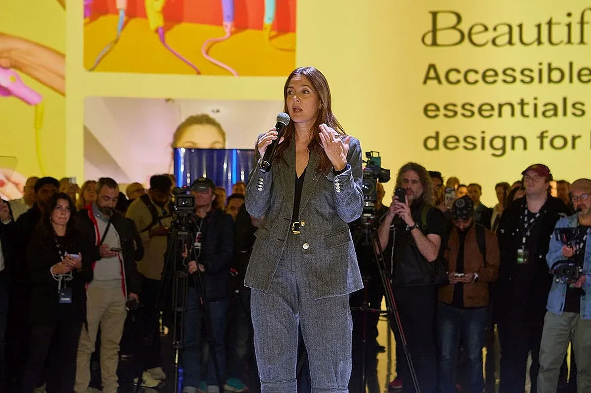 Звездата Дрю Баримор се включи в кампанията на HMD на Мобилния конгрес в Барселона