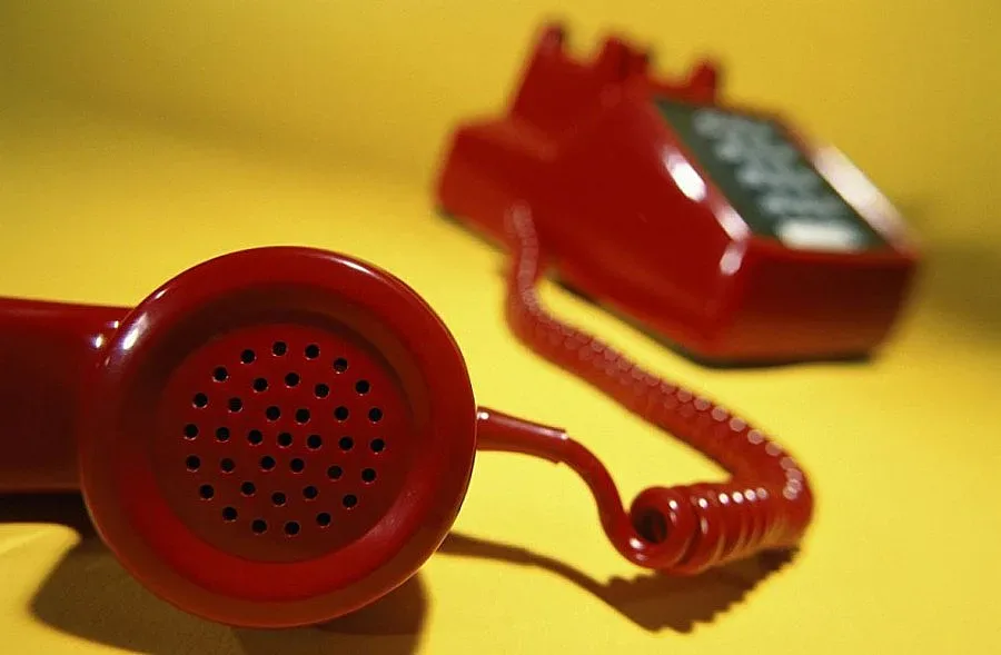 Поредна ало-измама: Мъж остави до контейнер близо 23 000 лева