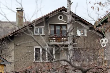 Шестте денонощия разследване на шесторното убийство в Нови Искър