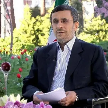 Арестуван е бившият президент на Иран