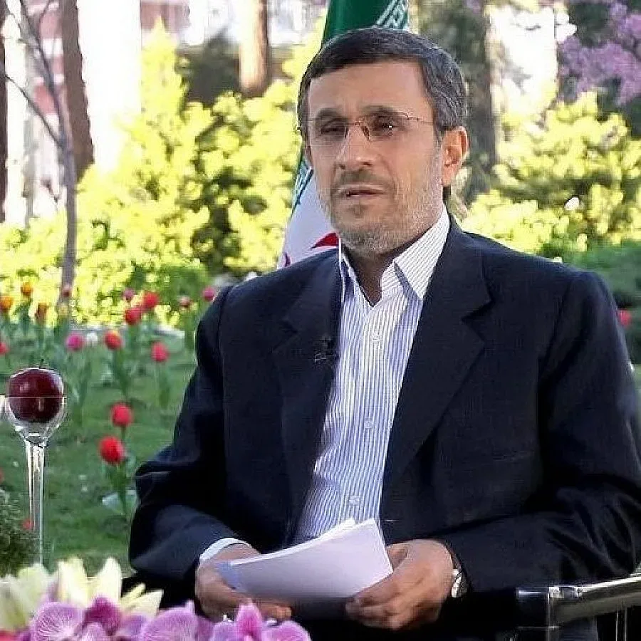 Арестуван е бившият президент на Иран