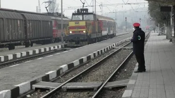 Ремонтират жп гари са 4 милиона лева