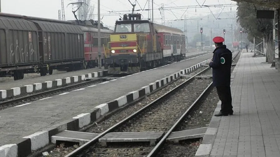 Ремонтират жп гари са 4 милиона лева