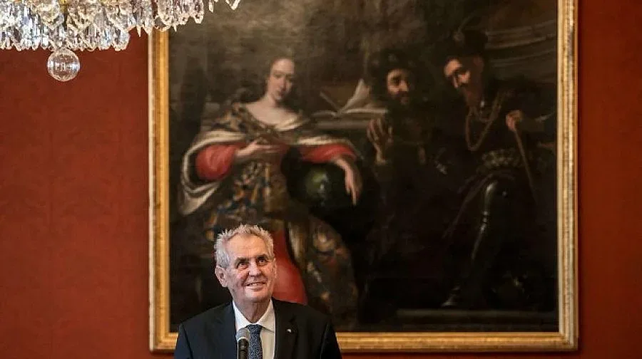 Чешкия президент: 10 милиона бежанци заплашват ЕС, те вдигат престъпността