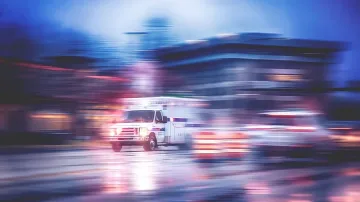 Кола уби жена на Околовръстното в София, шофьорът избяга