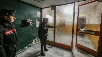 Бомба избухна в Торино, има ранени