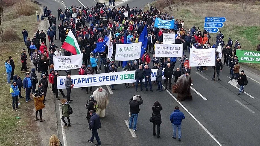 Банско блокира Е-79 заради втория лифт