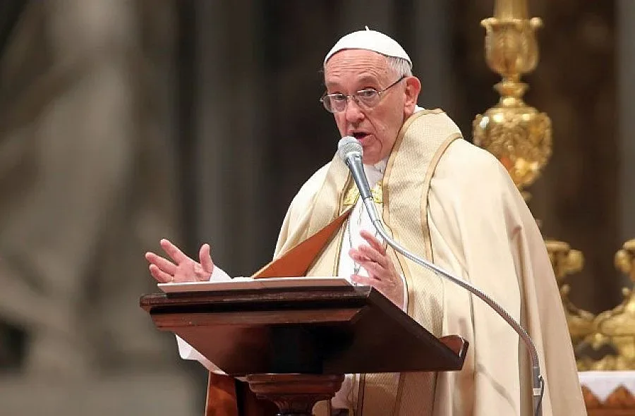 Папата постави мигрантите до Йосиф и Мария