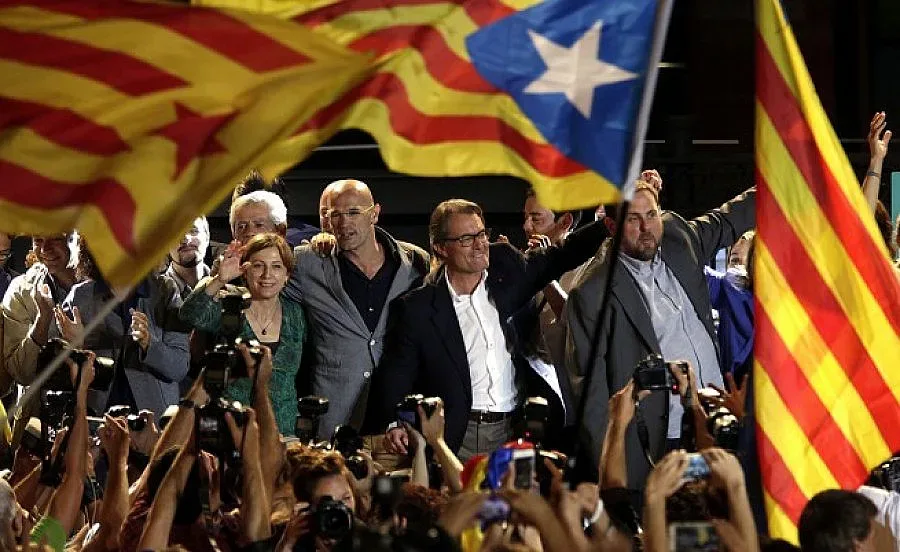 Сепаратистите спечелиха пълно мнозинство в Каталуния