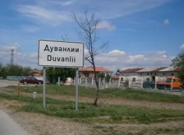 Пастрок би детето си и го върза в гробище