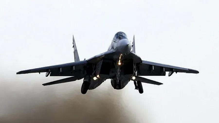 Правителството спря процедурите за строеж на кораби и ремонт на самолети