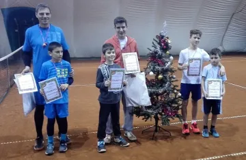 СК ДЕМА с коледен семеен турнир по тенис