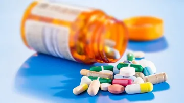 Нинова: Продължаваме битката за мораториума върху лекарствата