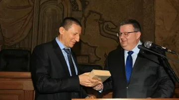 Новият шеф на Следствието иска делата за корупция